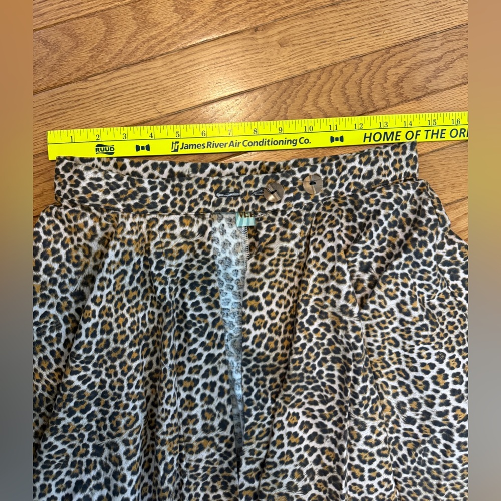 Retroverte two piece 1950s style playsuit Leopard romper over skirt medium - Picture 8 of 9